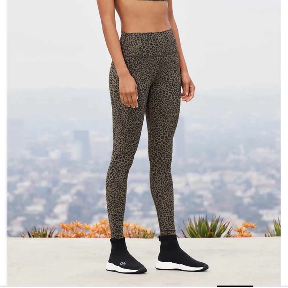 Alo Yoga Vapor Legging
